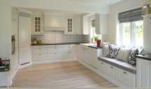 Mobilier pe comanda