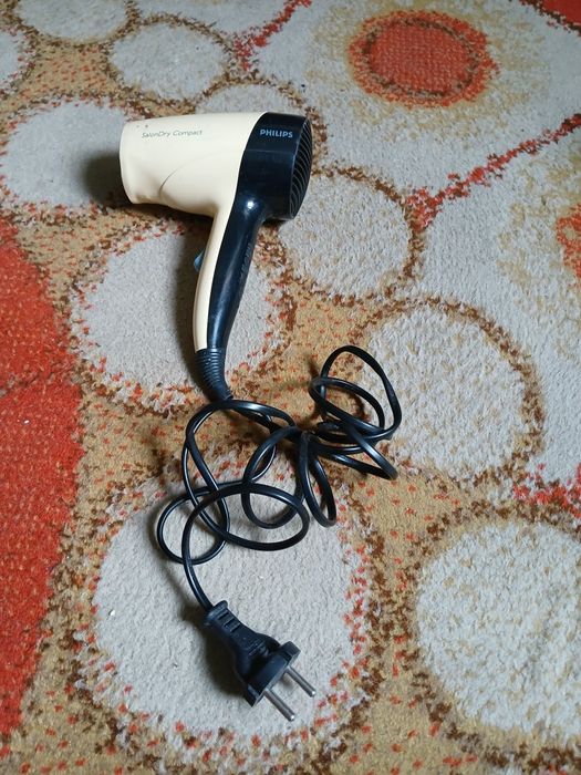 Uscător de păr PHILIPS