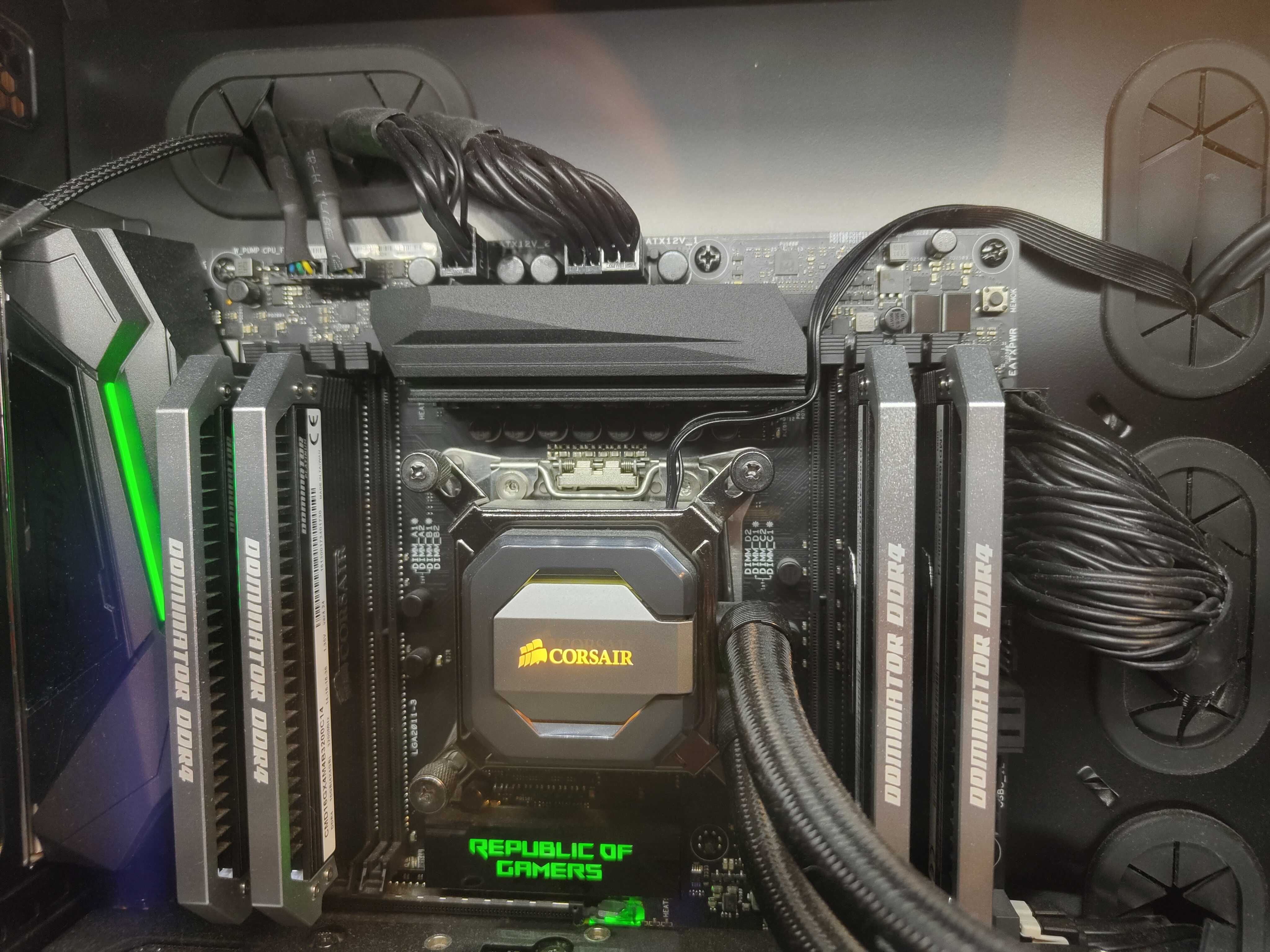 Corsair Dominator Platinum 16 GB DDR4 4x4gb 3200mhz