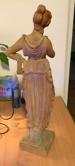 Statueta ce reprezinta o femeie - vintage - 50 cm inaltime
