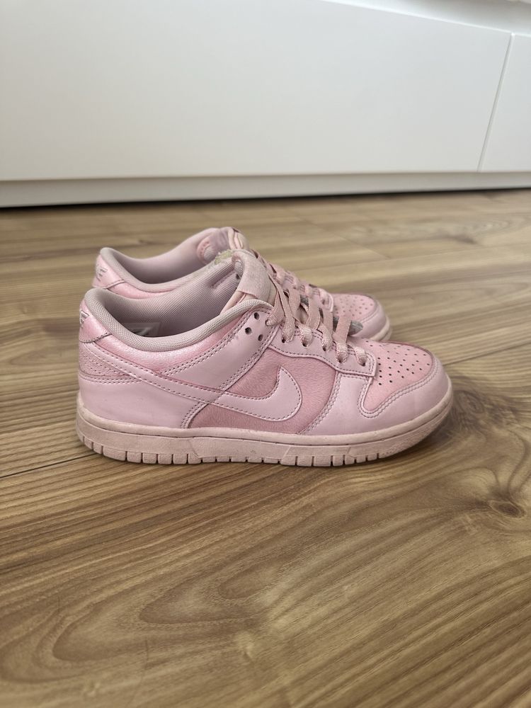 Маратонки Nike dunk pink