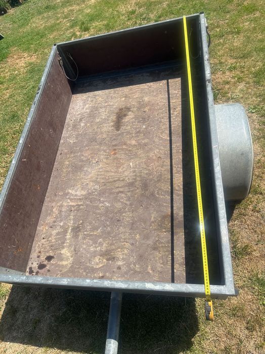 Vand remorca Saris de 600 kg