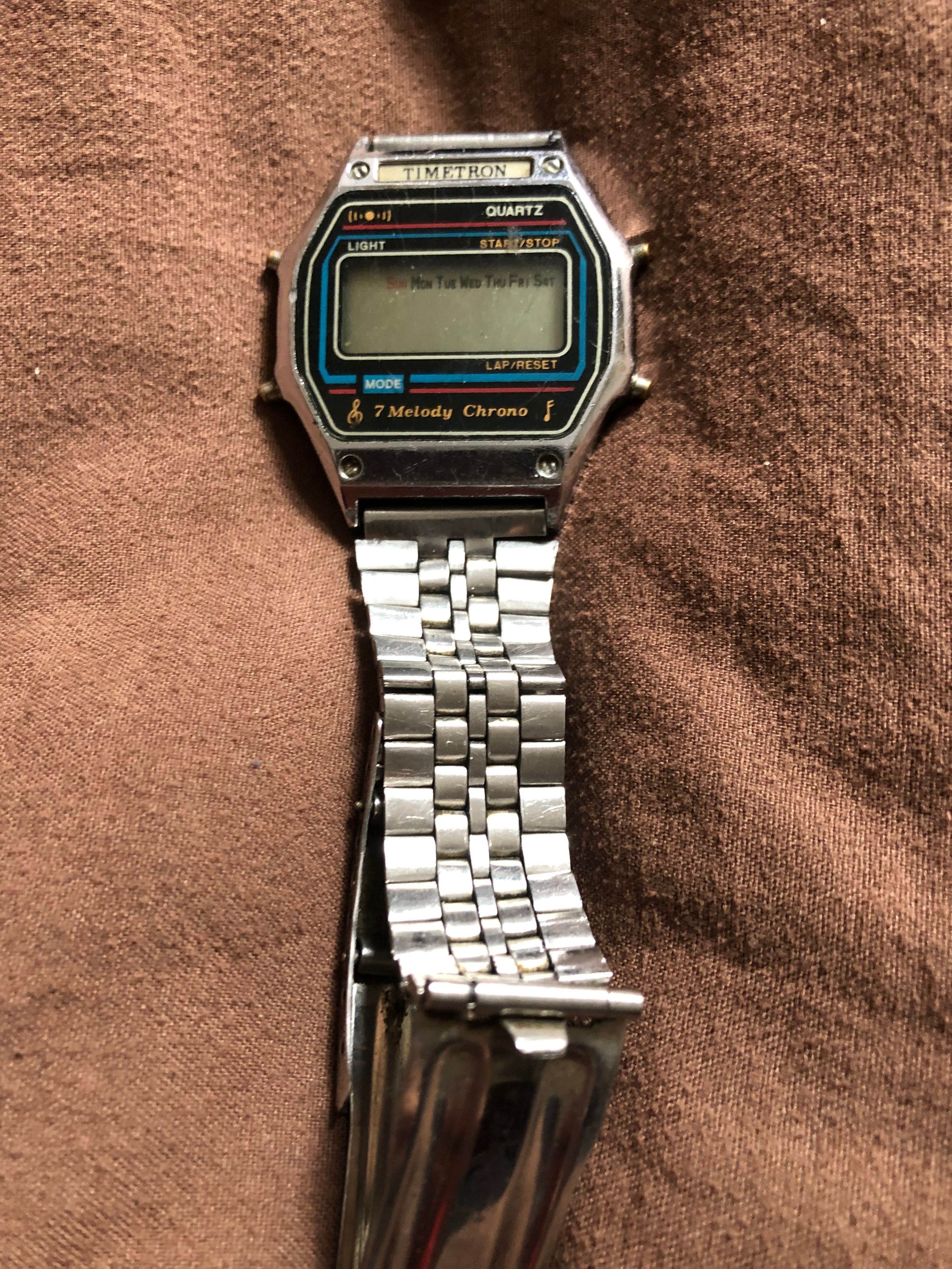 Casio и  ел и рекламни часовника..