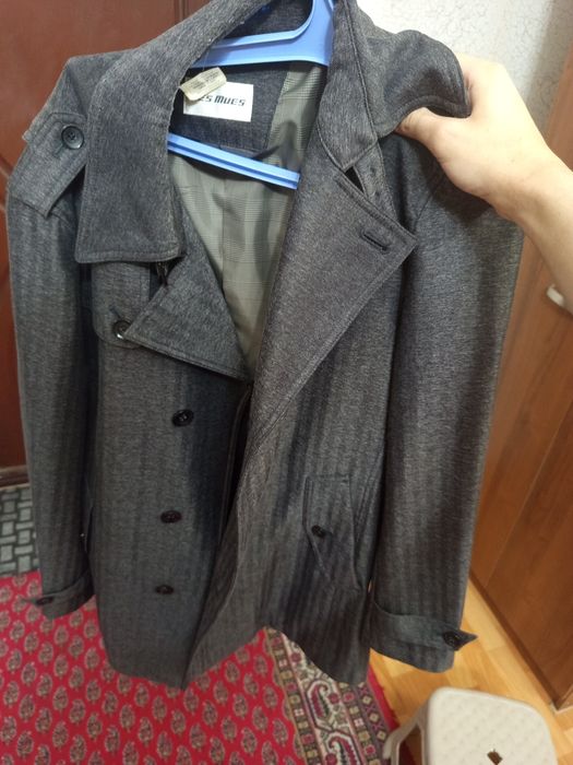 Винтажный серый плащ