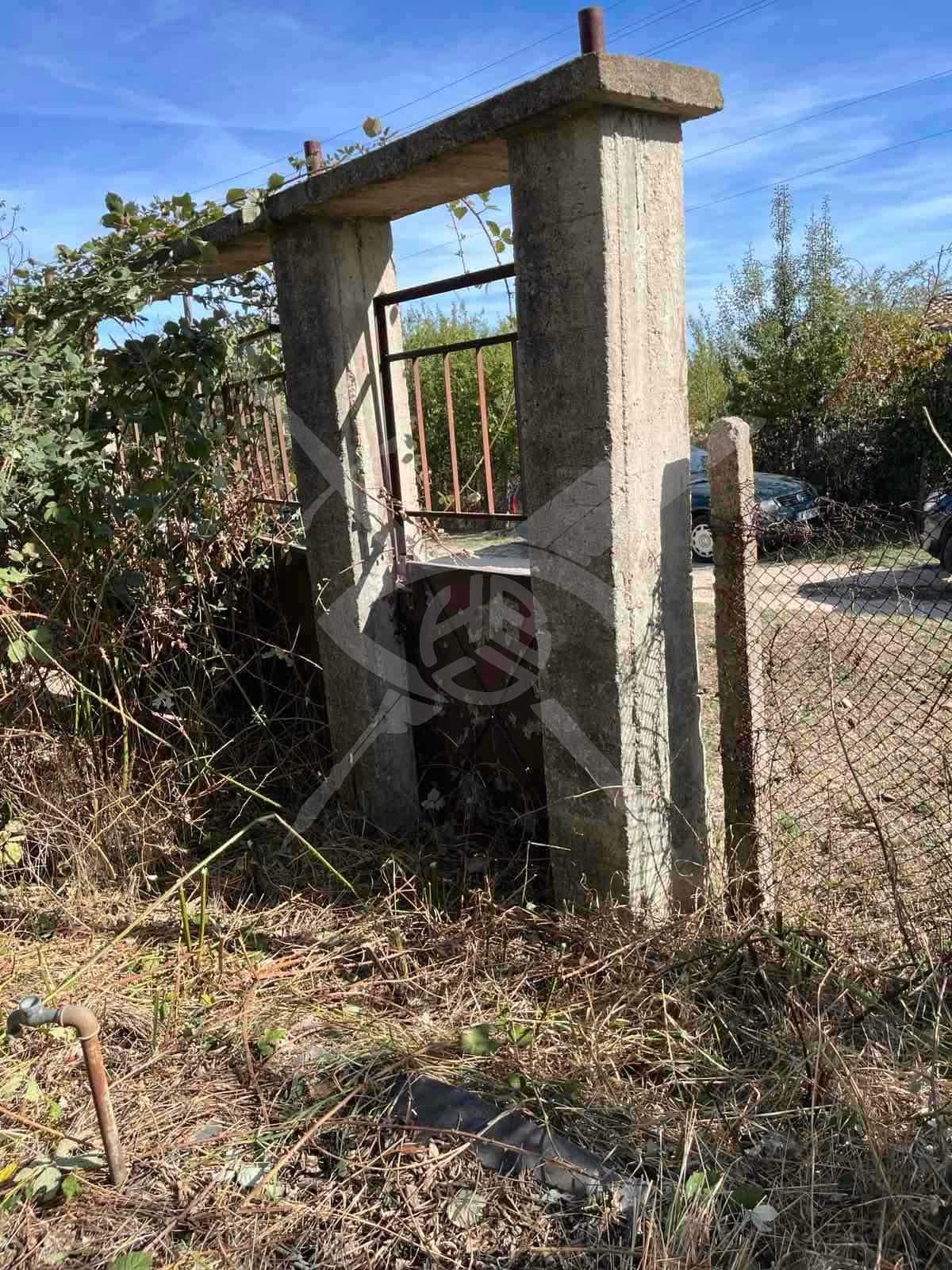 Триетажна къща в село Кръстевич 70144