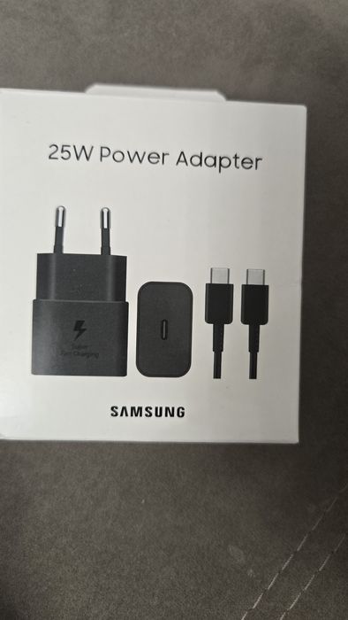 Новый зарядное устройство самсунг EP-T2510.25в.с кабелем в комплекте