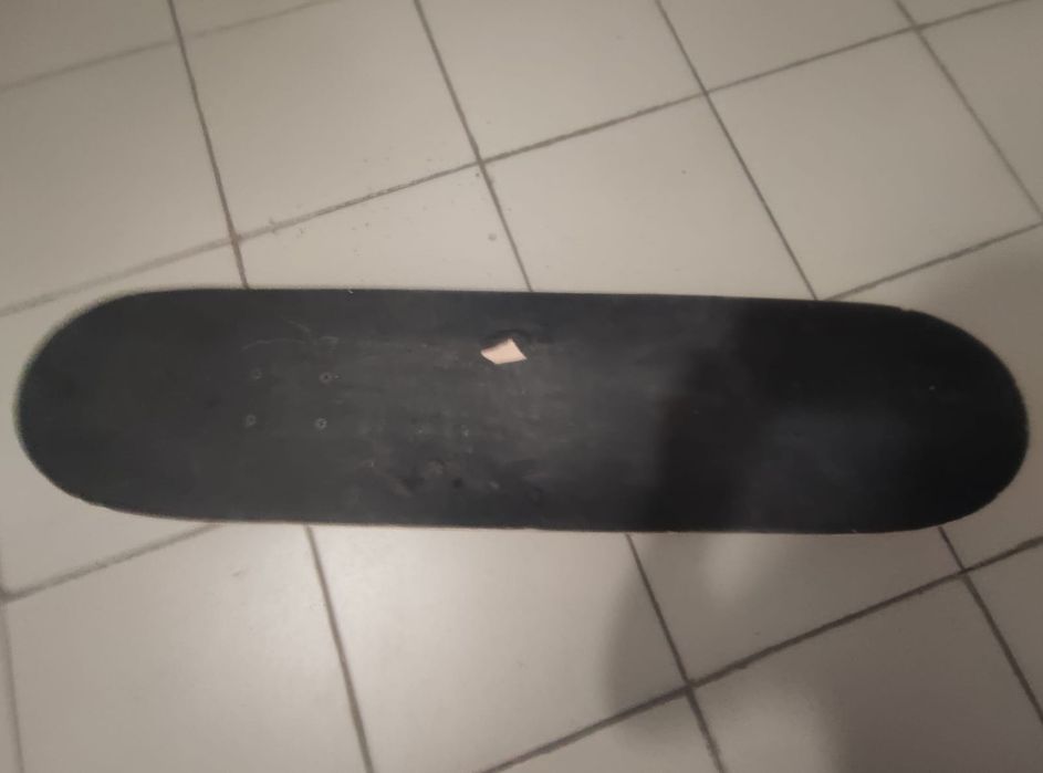 Скейтборд в отличном состоянии