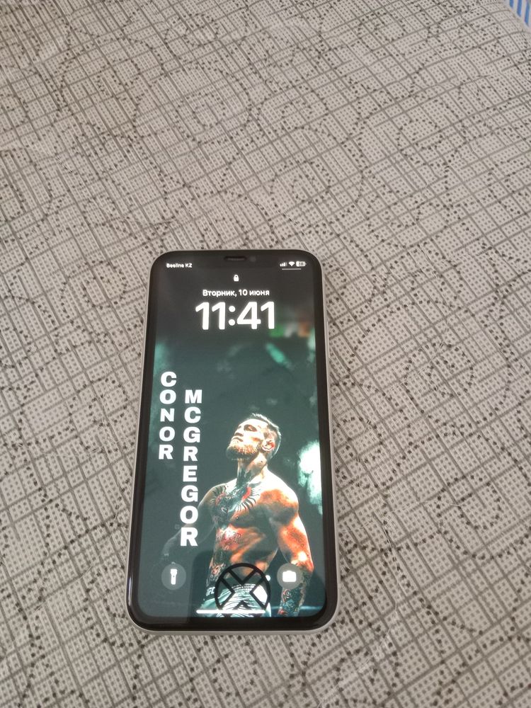 Iphone 11 с двух играми