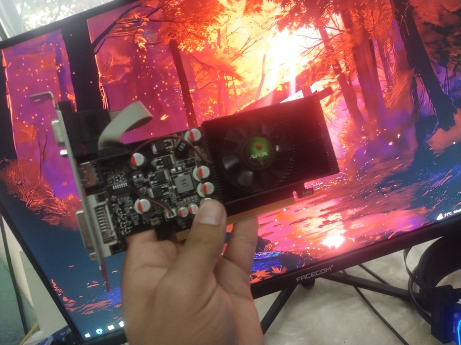 Видеокарта Nvidia GeForce AF210 (старая модель)