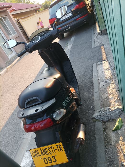 Vând sau schimb Piaggio typhoon 49cc