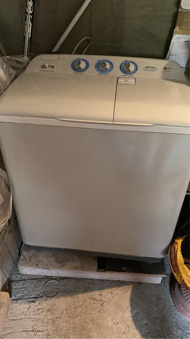 Продам стиральную машину полуавтомат