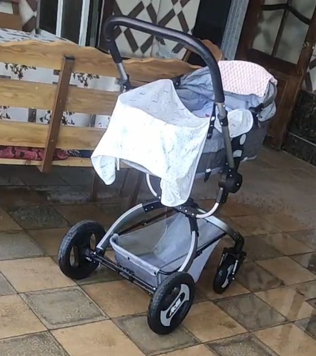 Детская коляска с автокреслом и сумкой