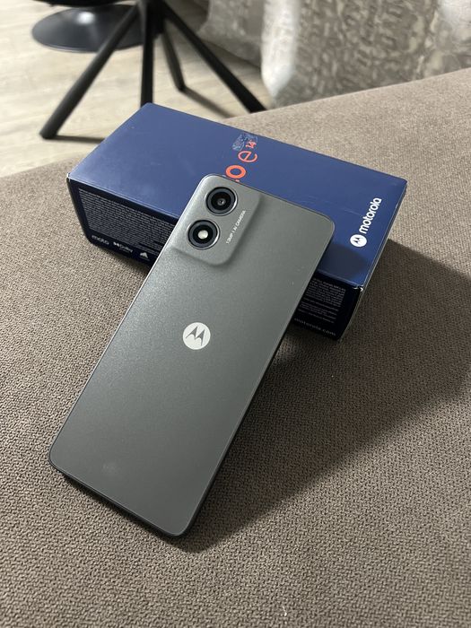 Moto E14 ca nou folosit foarte putin