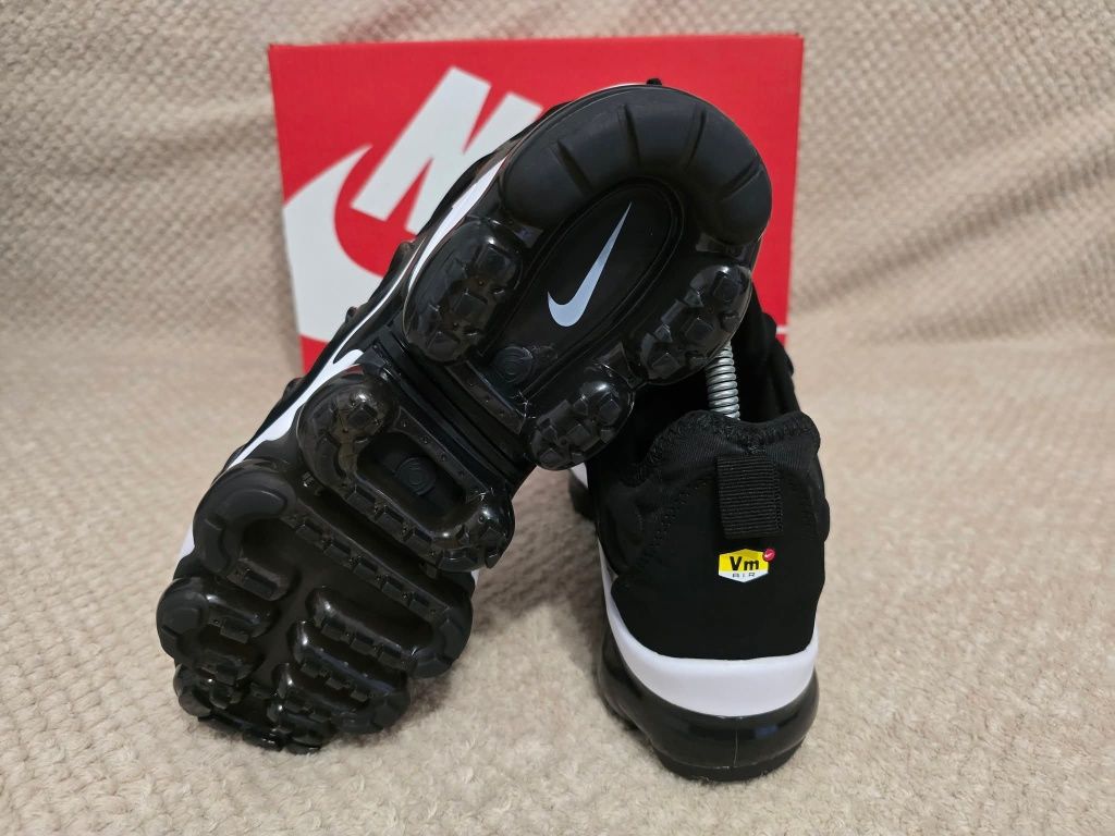 Nike vapormax Plus nr 41 42 43 44 45 preț 350 lei