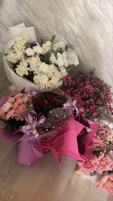 Цветы ромашки розы