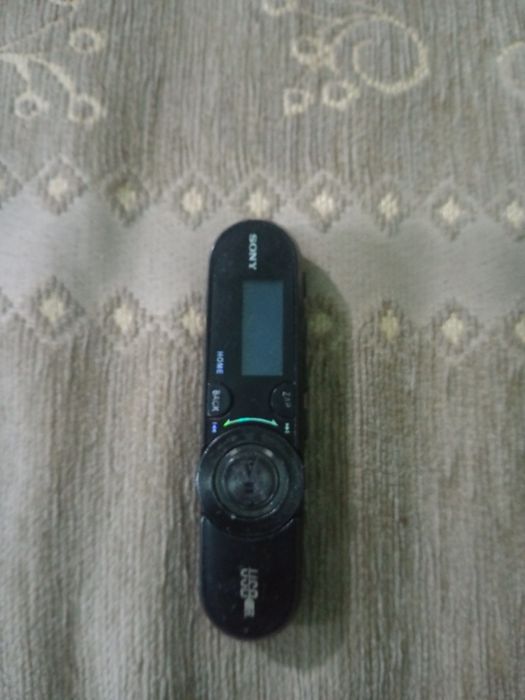 Продам MP3 плеер Sony B162f