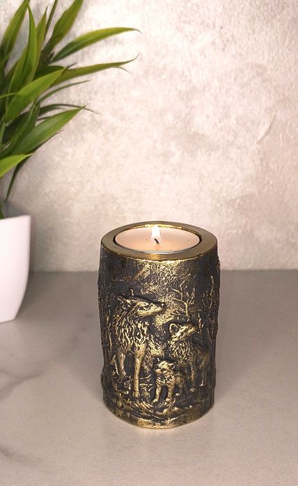 Suport lumânare din ipsos, model lupi,handmade, efect bronz antichizat