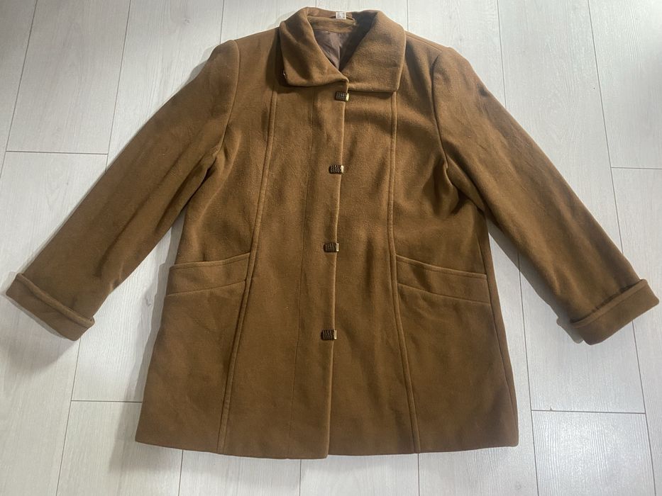 Palton 100% cashmire , in stare foarte buna