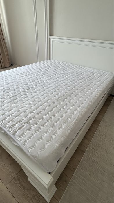 Кровать двухспальная