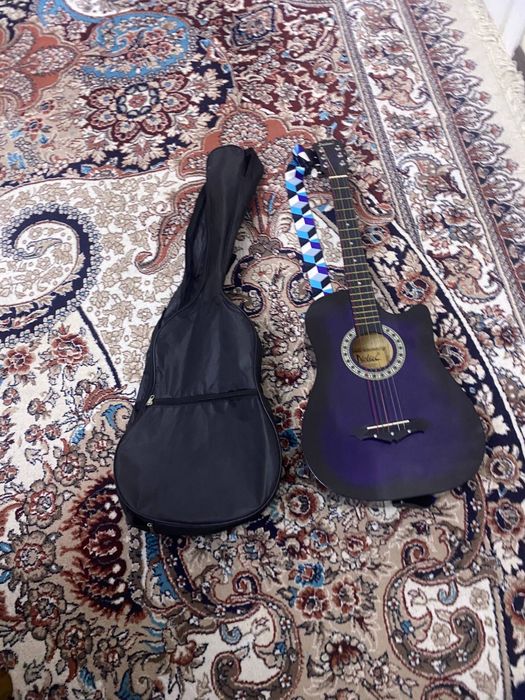 Gitara olganimga 1 oy bogan yenidey