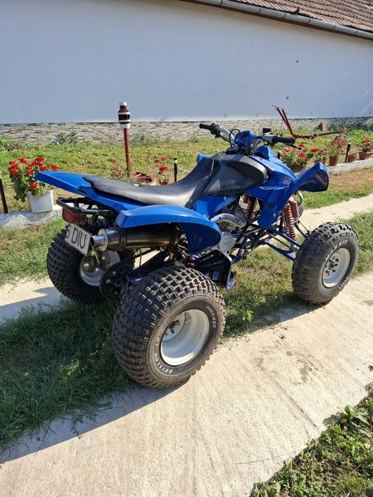 Vând atv shineray