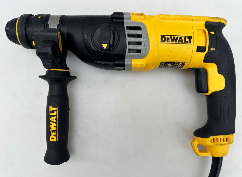 Dewalt D25144-QS - Електрически перфоратор 900W 3J