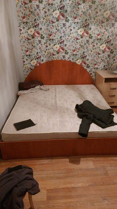 Продам Срочно кровать
