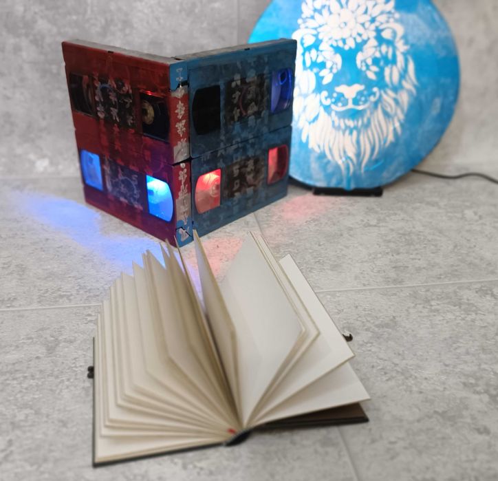 Модный ночник в комнату подростка