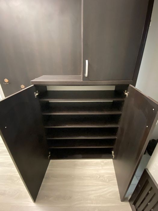 Cuier pentru haine și încălțăminte