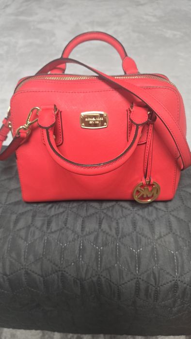 Geanta Michael Kors rosu-coral,ca noua,impecabila,small size