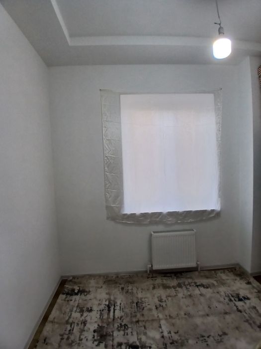 Navastroyka sotiladi 2xona 3qlingan 6etaj sorklet olmos metro taraf