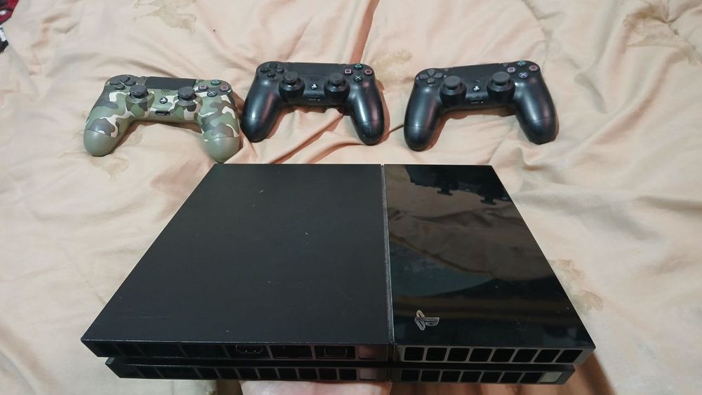 Playstation 4 в отличном состоянии