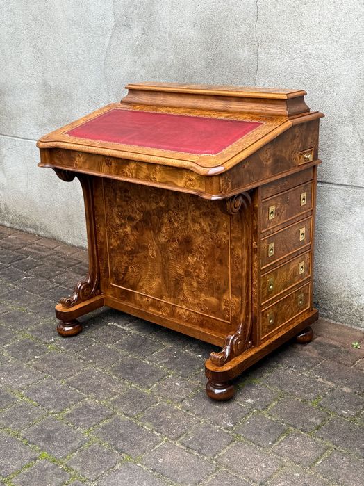 Старинни писалища