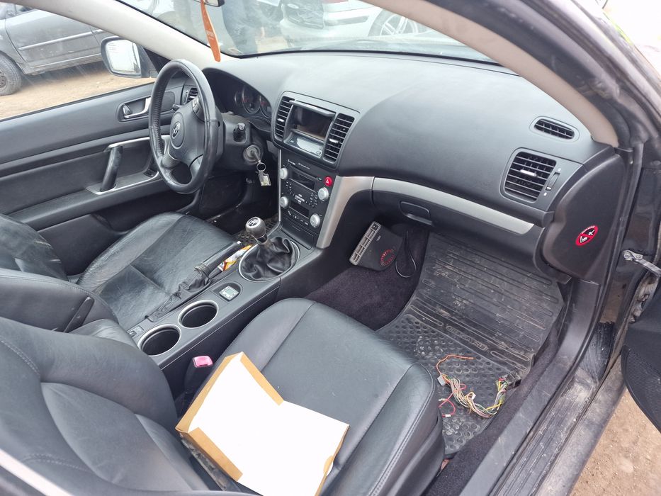 Dezmembrez Subaru Outback 2.0d EE20  2.5i EJ 25