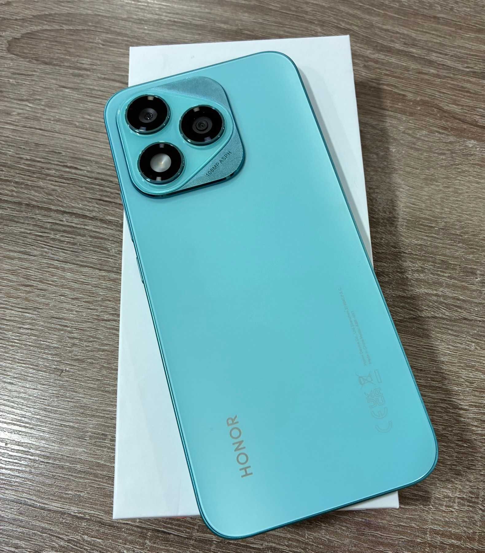 Продавам Honor 400 Lite 5G 256/8GB