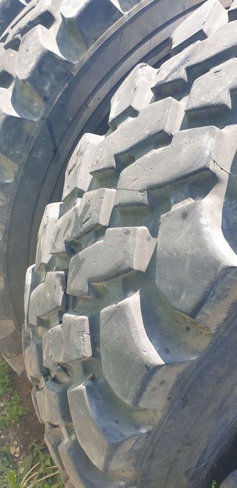 1400 R 20, 320 70 20, 425 75 20, 300 70 20