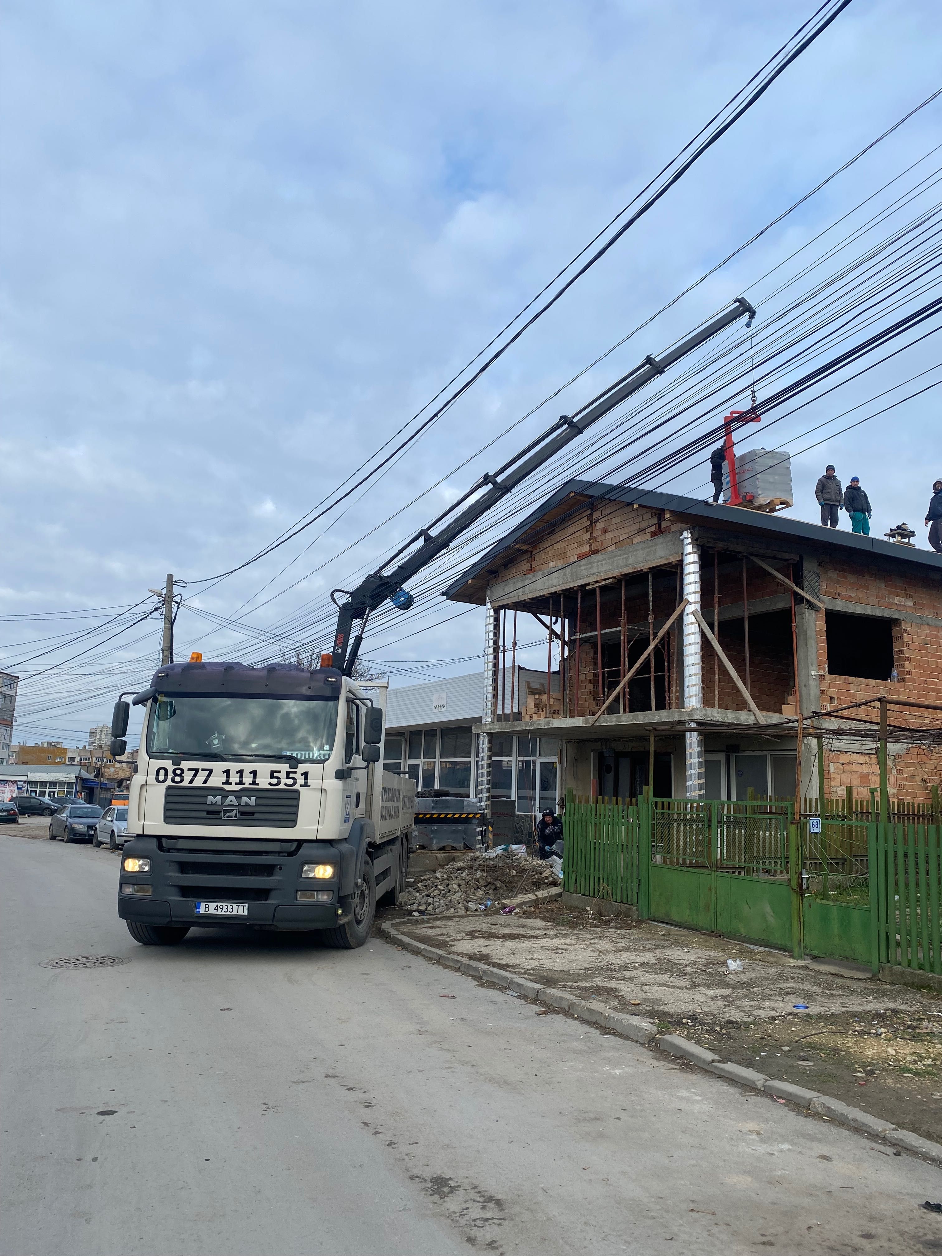 Камион с кран 17м  Транспортни услуги с кран варна кран Варна