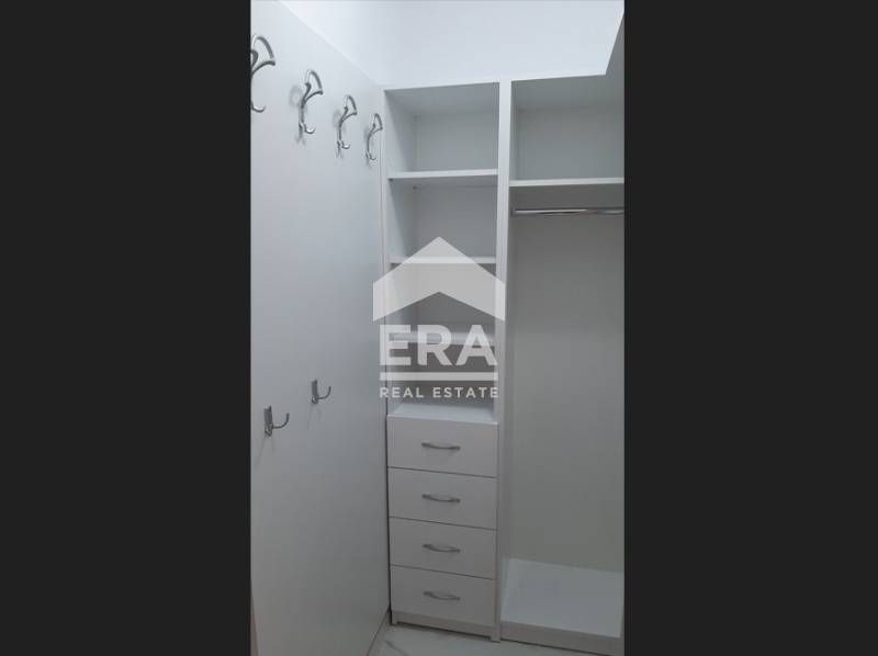 Дава се под наем Двустаен апартамент в Варна, Погреби - 70 кв.м за 610 € - Снимка #11