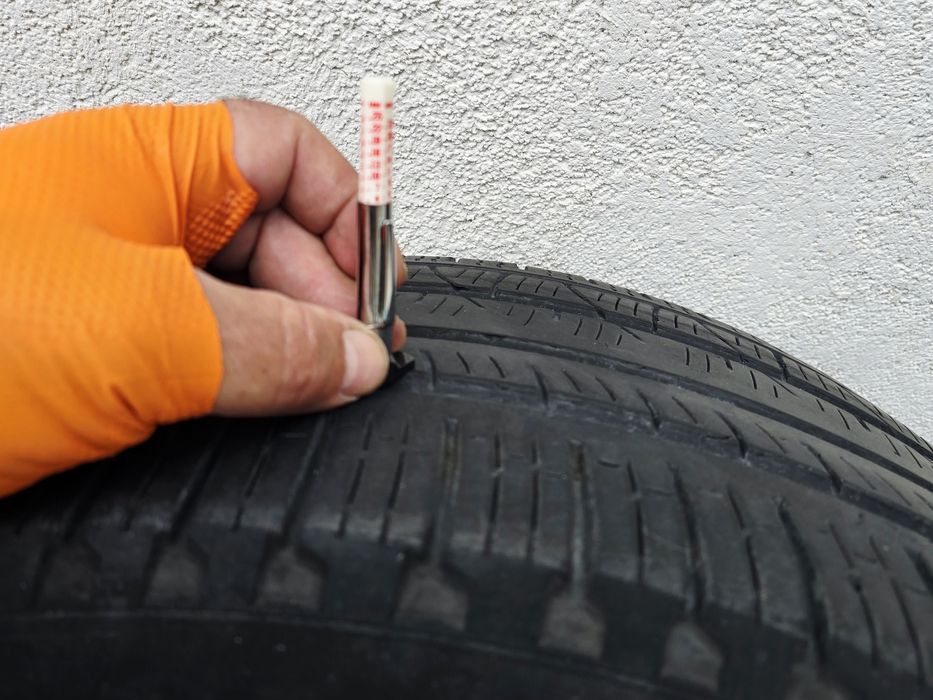 275 40 21 Pirelli scorpion verde