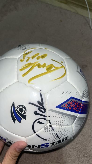 Futbol topi, imzo lik koptok, Футболный Мяч с потписой