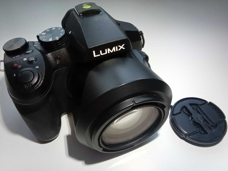 Фотокамера PANASONIC Lumix DMC-FZ300