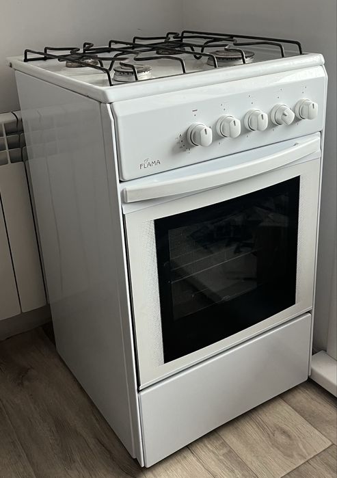 Продам газовую плиту