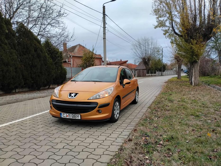 Peugeot 207 motor 1.4 benzina an 2008 acte la zii
