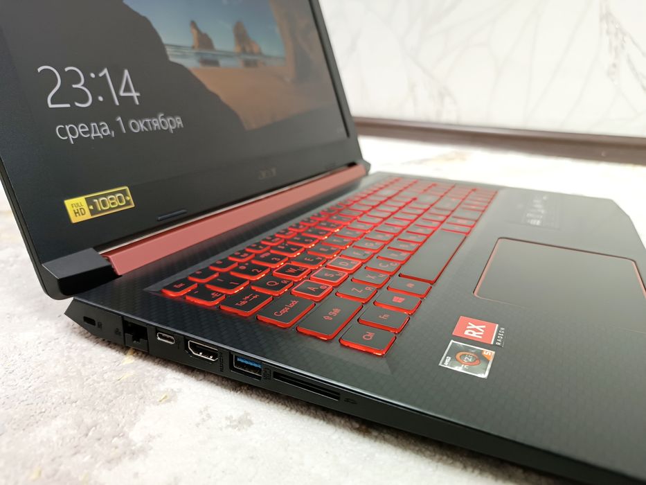 Ноутбук Acer NITRO 5 в отличном состоянии.
