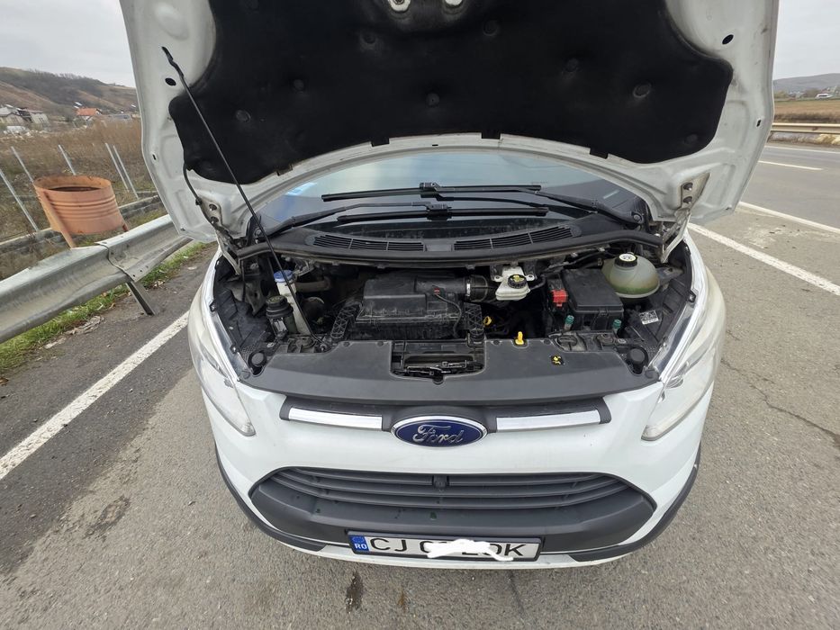 Vând Ford  transit custom 2.2 125 cp 2014 9 locuri