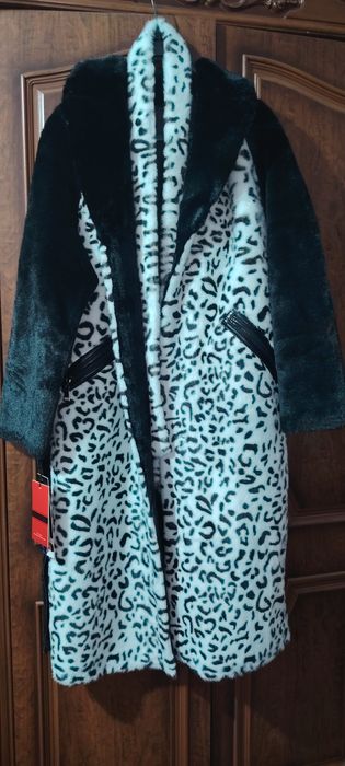 Шуба пальто меховоя