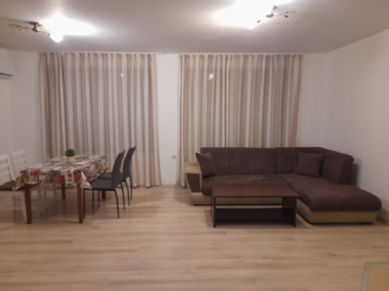 Продава се Двустаен апартамент в Пловдив, Каменица 1 - 88 кв.м за 2000 €/кв.м - Снимка #5