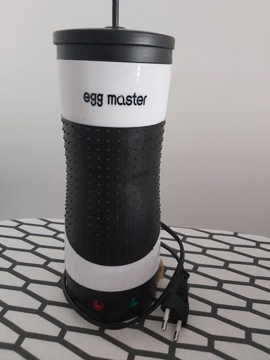 Aparat electric Egg Master pentru făcut omleta pe bat