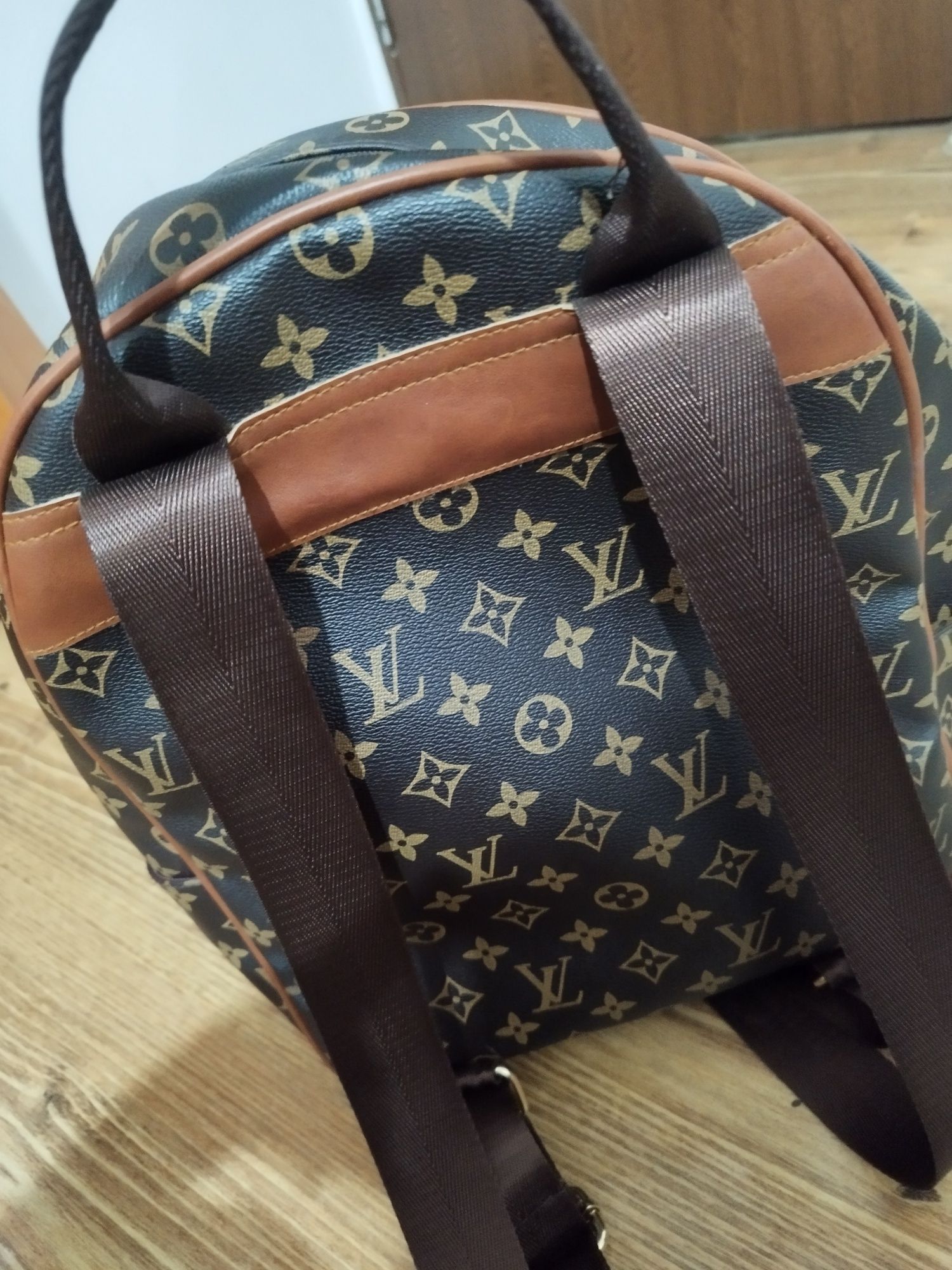 Ghiozdan Louis Vuitton