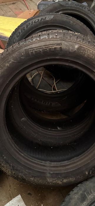 Vand anvelope iarna Pirelli, 235/60 R18